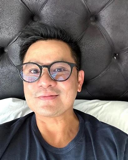 Ogie Alcasid Height, Age, Birthday, Wife, Biography & Net Worth.